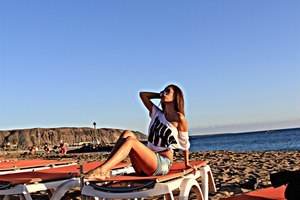 Photo of Bree (19) from California dating profile