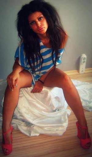 Krystal (26), New York | Casual Encounters and Chat