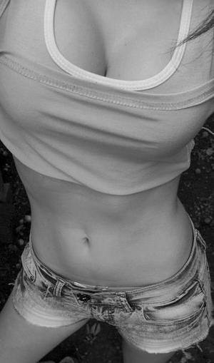 Kari, 27 | Massachusetts Casual Dating for Mature Men