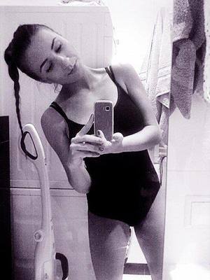 Meet Iris (22) | Illinois Adult Dating Profile