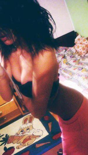 Photo of Rochelle (21) from Texas dating profile