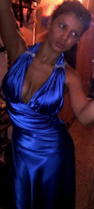 Cadence, 30 in Missouri | Younger Adult Woman, Older Men