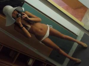 Abbey, 18 | New York Discreet Dating and Casual Fun