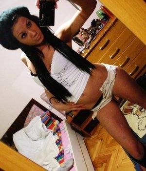 Private Chat with Kristie (27) in Vermont