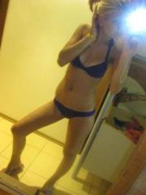 Sherry (28) in Alberta | Discreet Private Dating
