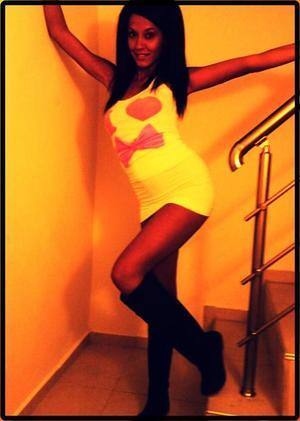 Meet Anahi (29) from Ontario | Confidential Encounters