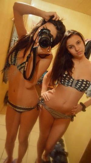 Private Chat with Eliana (18) in California