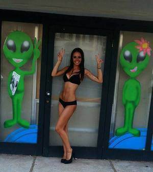 Photo of Kennedi (21), adult profile in California