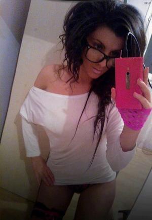 Laurel from New York is looking for adult webcam chat