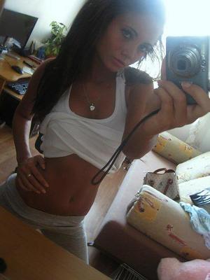 Yessenia from Virginia is interested in nsa sex with a nice, young man