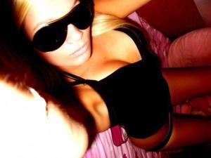 Escorts like Viviana are down to fuck you now!