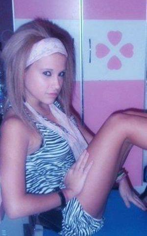 Melani from Pocomoke City, Maryland is looking for adult webcam chat