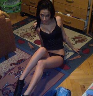 Jade from Coventry, Rhode Island is interested in nsa sex with a nice, young man