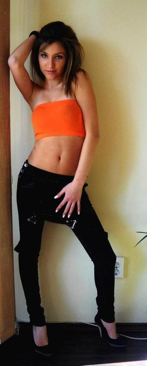 Nina from West Virginia is interested in nsa sex with a nice, young man