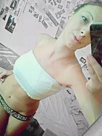 Ashly from Connecticut is the best local fuck buddy you can ever find