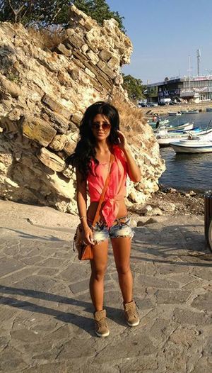 Nicolette from Illinois is looking for adult webcam chat