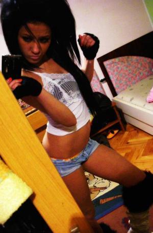 Looking for local cheaters? Take Hazel from Alabama home with you