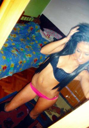 Laverna from Nebraska is looking for adult webcam chat