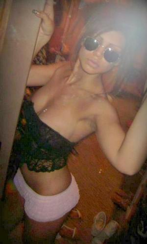 Shayna from Massachusetts is the best local fuck buddy you can ever find