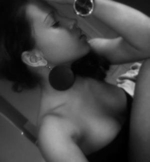 Looking for local cheaters? Take Yuliana from Maryland home with you