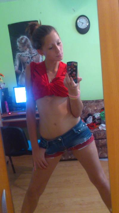 Meet local singles like Elena from Mississippi who want to fuck tonight
