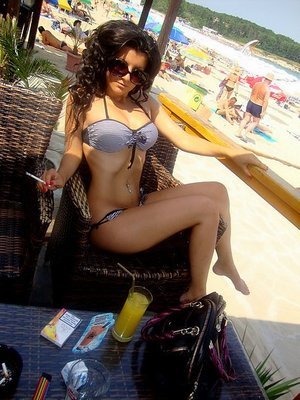 Escorts like Jane are down to fuck you now!
