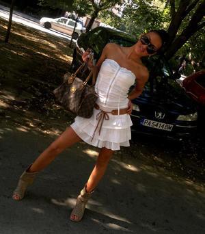 Susana is a cheater looking for a guy like you!