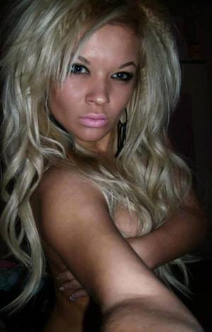 Lilliana from Monument, Kansas is looking for adult webcam chat