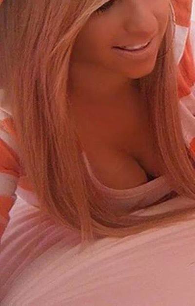 Meet local singles like Carli from Michigan who want to fuck tonight