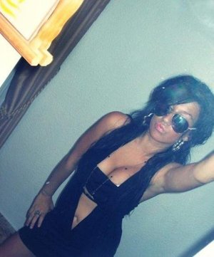 Maya is a cheater looking for a guy like you!