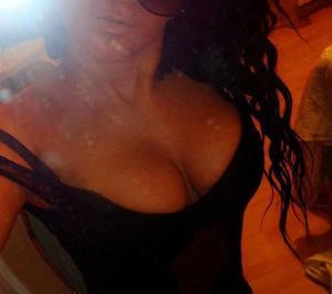 Escorts like Stephanie are down to fuck you now!