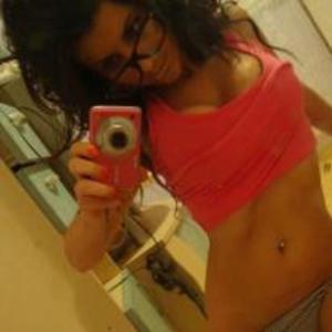 Chantell from Hawaii is looking for adult webcam chat