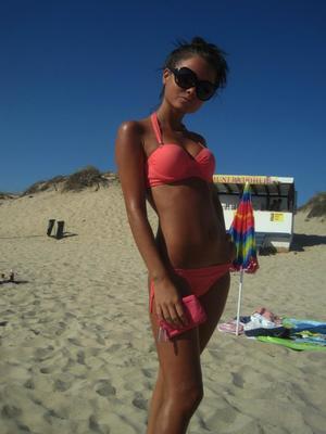 Meet local singles like Joana from Florida who want to fuck tonight