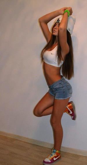 Escorts like Riya are down to fuck you now!