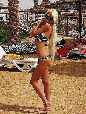 Meet local singles like Emely from New York who want to fuck tonight
