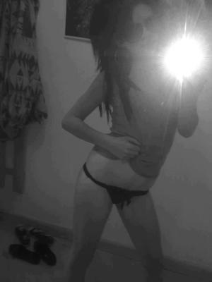 Escorts like Jasmyn are down to fuck you now!