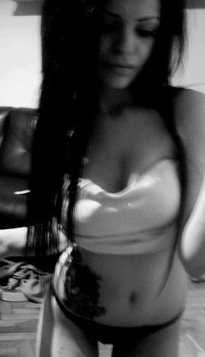 Escorts like Mariam are down to fuck you now!