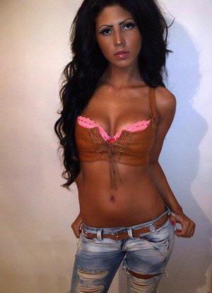 Gabrielle from Virginia is looking for adult webcam chat