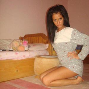 Marisa is a cheater looking for a guy like you!