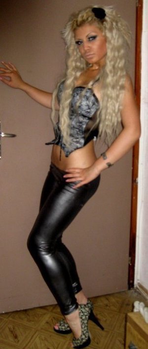 Helena from District Of Columbia is interested in nsa sex with a nice, young man