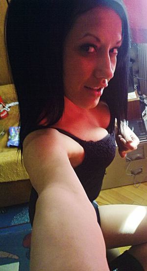 Looking for local cheaters? Take Elena from Colorado home with you