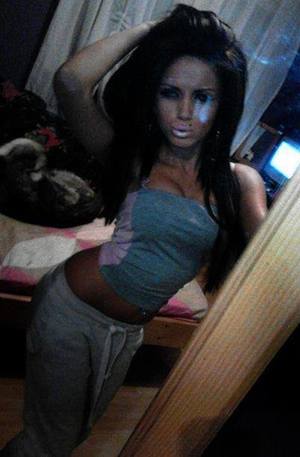 Lezlie from Mc Cutchenville, Ohio is looking for adult webcam chat