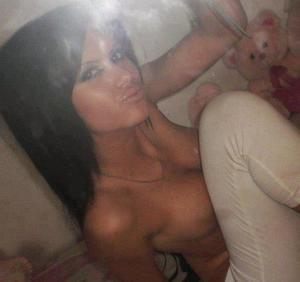 Looking for girls down to fuck? Jodi from Michigan is your girl