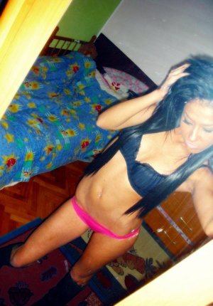 Escorts like Savanna are down to fuck you now!