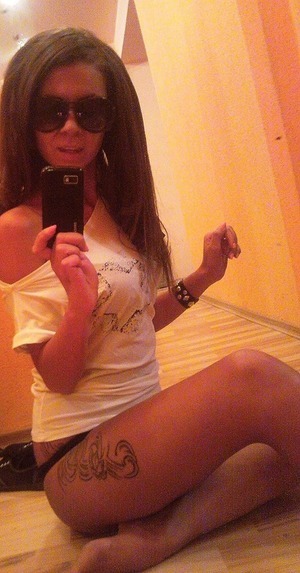 Escorts like Kenna are down to fuck you now!