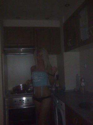 Laquita from Connecticut is looking for adult webcam chat