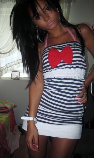 Isabel is a cheater looking for a guy like you!