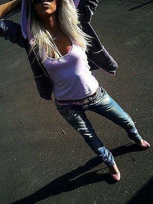 Escorts like Lea are down to fuck you now!
