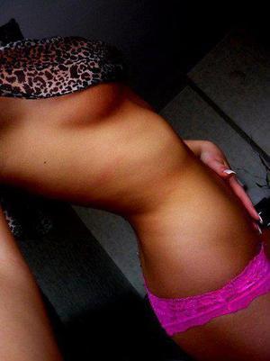 Claire from Illinois is looking for adult webcam chat