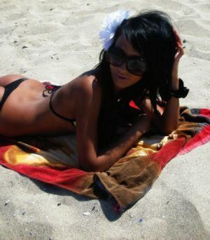 Zariyah is a cheater looking for a guy like you!